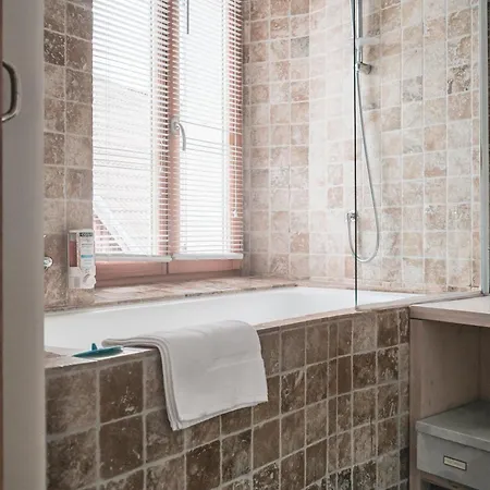 Buissonniere Szálloda 3*